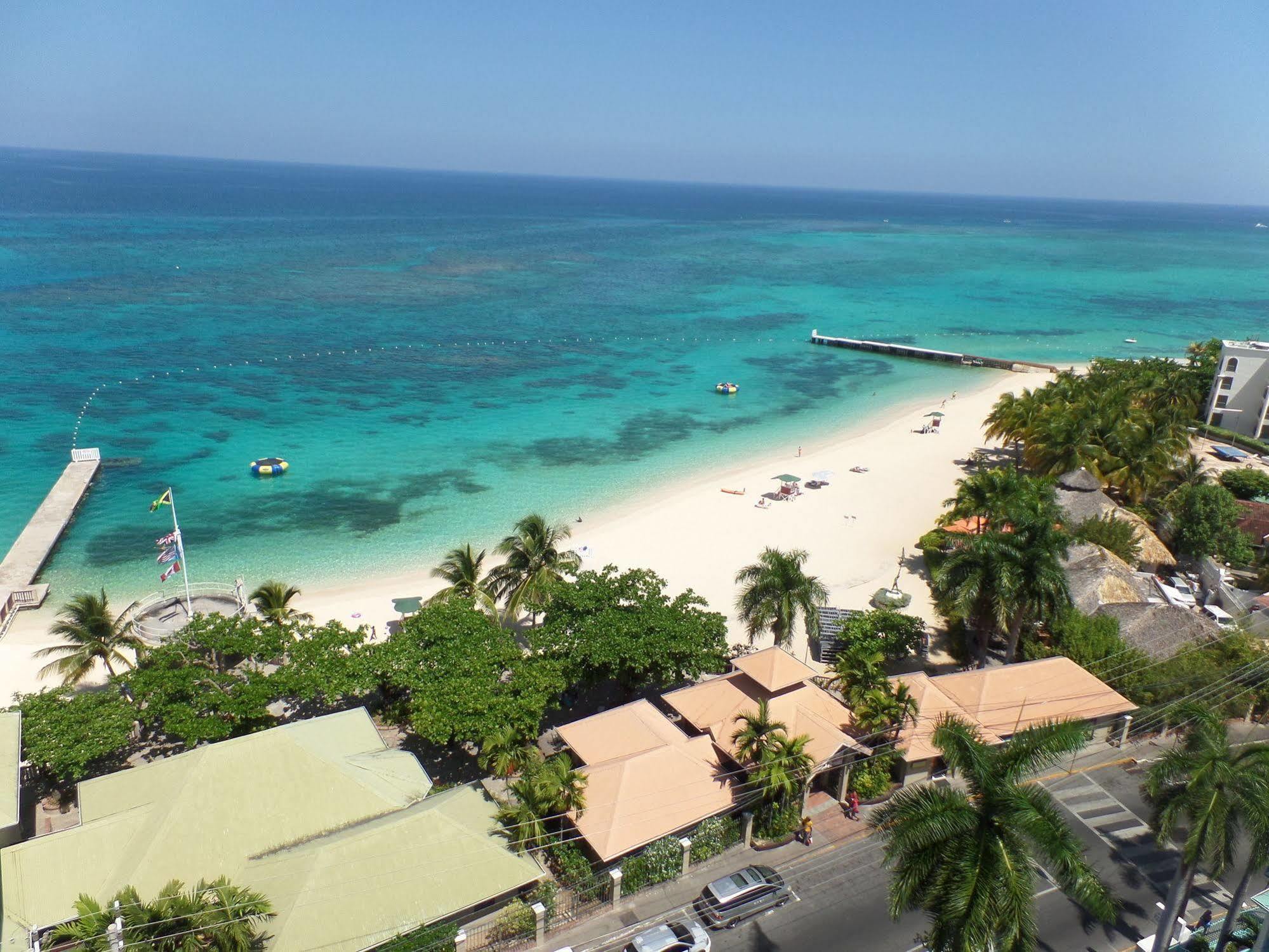 Beach Condos -Montego Bay Club Beach Resort מראה חיצוני תמונה